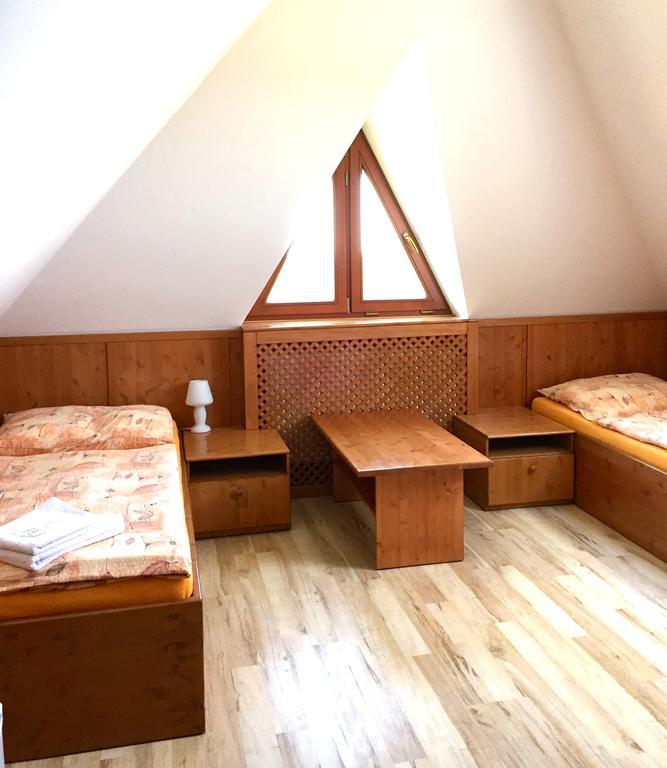 Hotel Lidicka Bouda Pec pod Snezkou Cameră foto