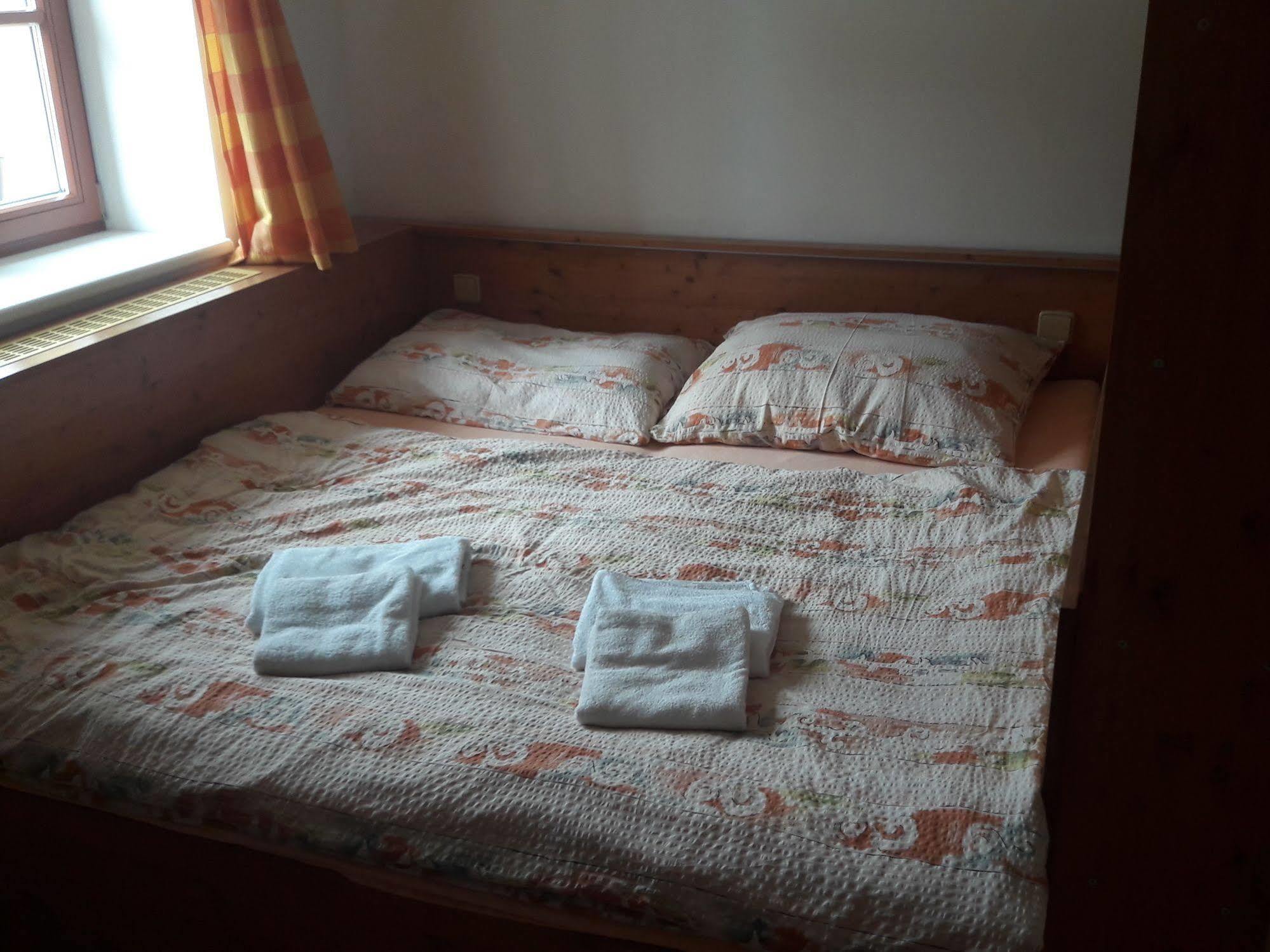 Hotel Lidicka Bouda Pec pod Snezkou Exterior foto